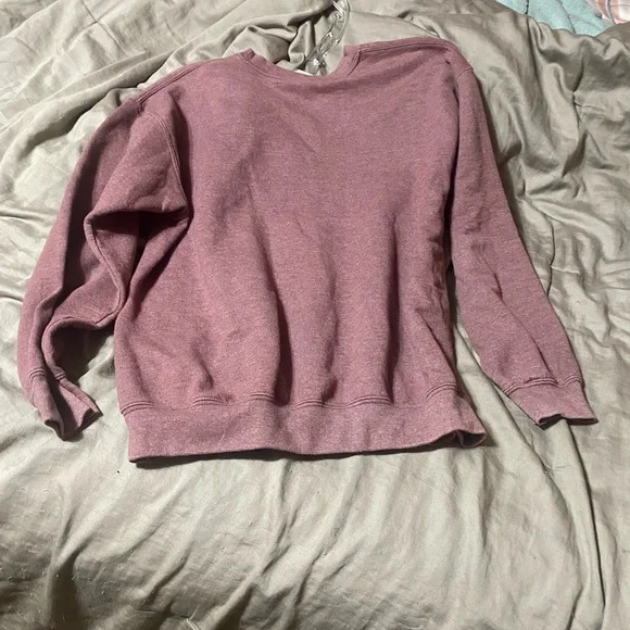 Gildan Maroon Sweatshirt with White Print - Picture 4 of 4